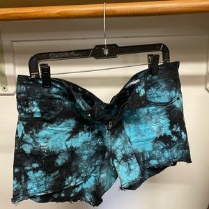 Hot Topic Blue Tie Dye Jean Shorts